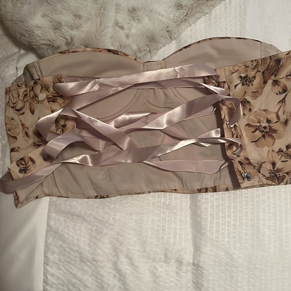 Corset top - Picture 2 of 2